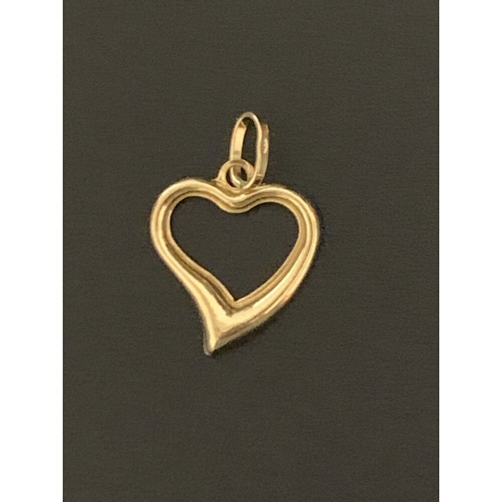 18K Gold Pendant Open Heart 0.66grams